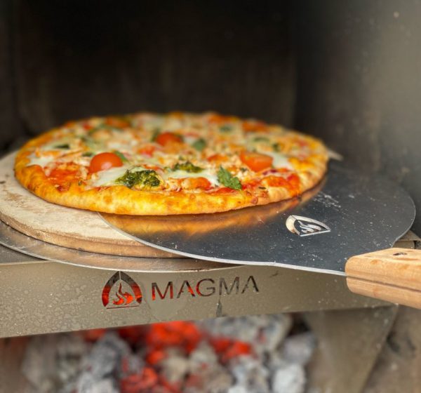 Magma pizza schep