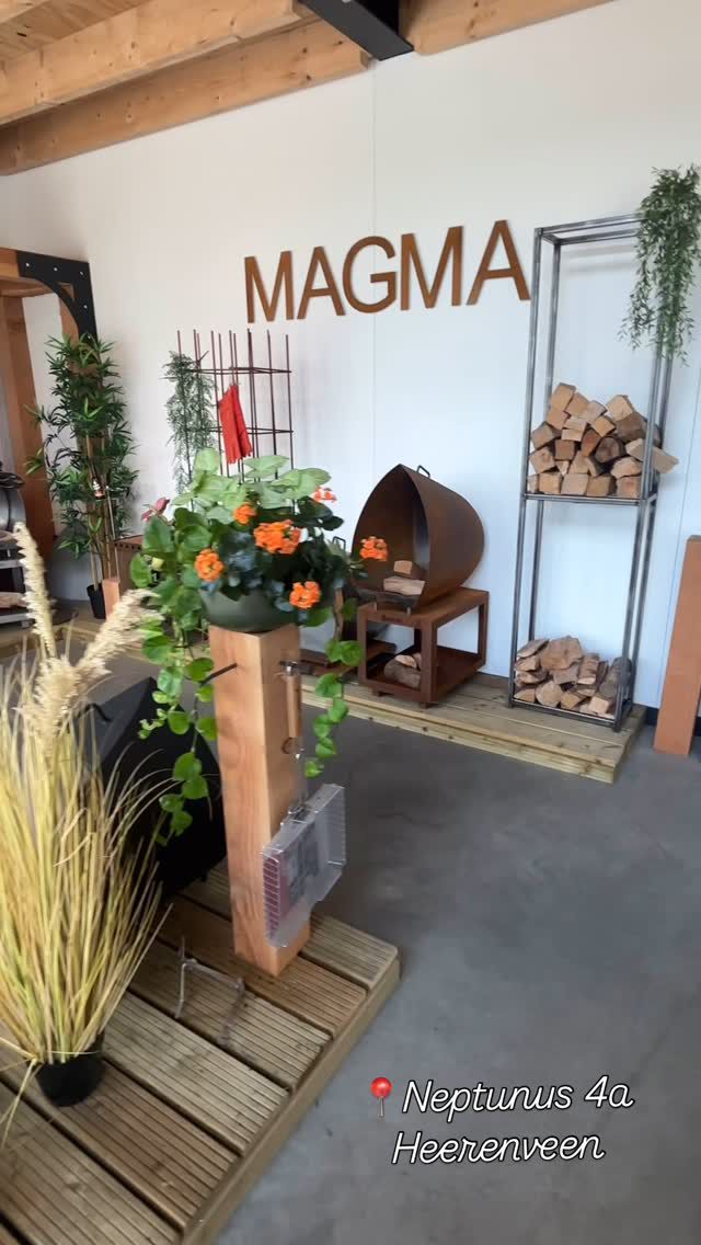 🔥 Welkom in onze showroom! 🌿

Wil je je tuin net dat stukje extra uitstraling geven?
Kom langs in onze showroom en ontdek ons uitgebreide assortiment:

💥Tuinhaarden die niet alleen warmte bieden, maar ook  de perfecte setting voor een gezellige avond. Deze Tuinhaarden zijn met diverse accessoires verkrijgbaar.
🦋Cortenstalen decoratie, zoals bijvoorbeeld vlinders op een standaard in diverse afmetingen, tevens ook hangend verkrijgbaar.
💦Waterzuilen en douches in diverse staalsoorten, want wie zegt dat je niet in stijl kunt afkoelen?

Kom langs, en wie weet loop je weg met de perfecte tuininvulling. 

📍 Locatie: Neptunus 4a Heerenveen
