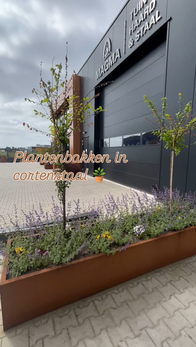 Plantenbakken 🪴🌱

Op zoek naar een stoere, duurzame plantenbak?
Onze cortenstalen plantenbakken geven elke tuin een stijlvolle uitstraling!

We maken ze op maat, maar hebben ook diverse modellen direct op voorraad!

📍Heerenveen  Neptunus 4a 
  Kom gerust langs om te kijken! 
  Bellen of mailen voor extra informatie mag ook!